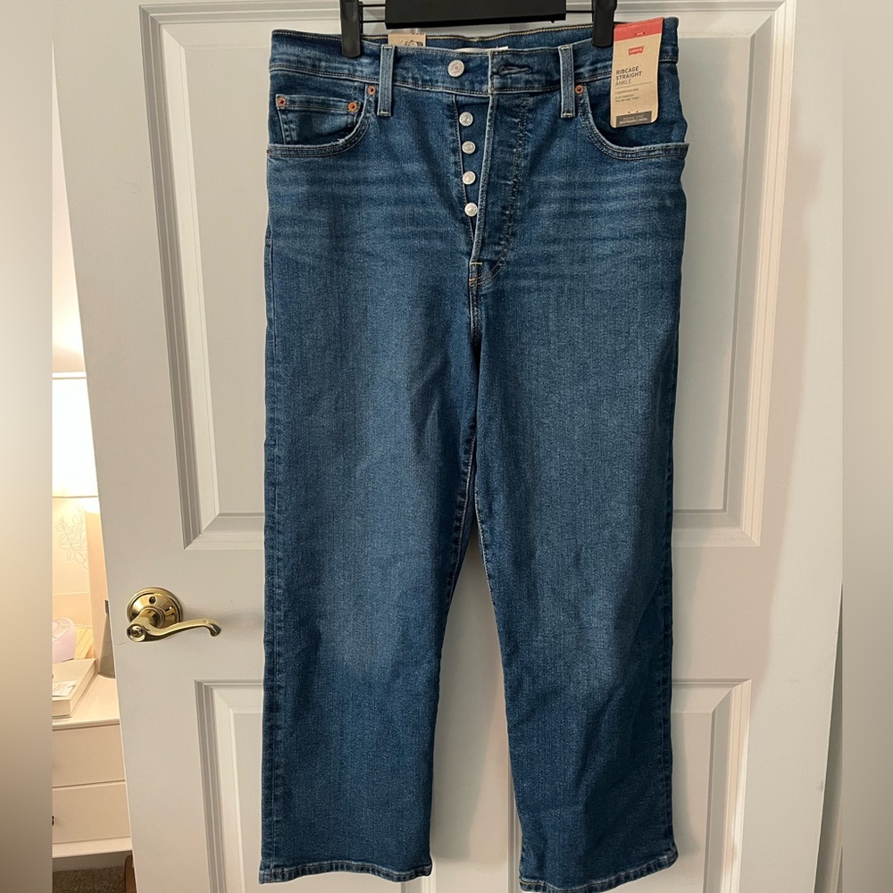 Levi’s Ribcage Straight Ankle